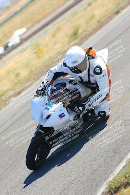 media/Oct-15-2023-TrackXperience (Sun) [[85198ff50b]]/Group 2/session 4 turn 3/